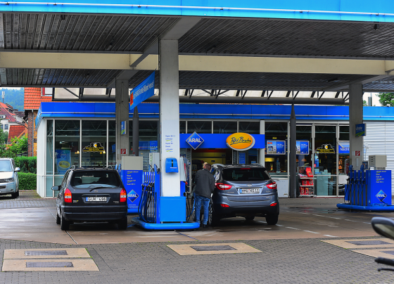 ets-ii-verteuert-mobilität:-co2-börse-trifft-autofahrer-hart