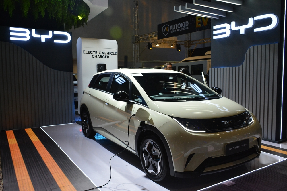 BYD dominiert Tesla bei E-Auto-Zulassungen in Europa