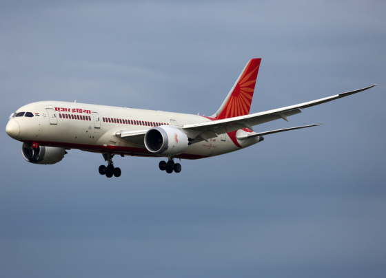 tragödie-in-indien:-boeing-787-stürzt-kurz-nach-start-ab