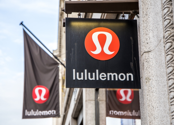zölle-belasten-sportmode-markt:-lululemon-im-freien-fall