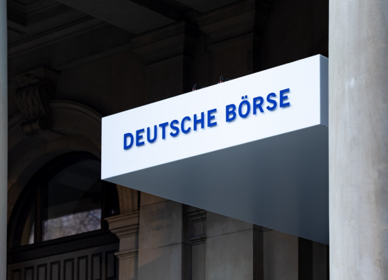 Dax klettert über 24.000 Punkte und festigt Gewinne