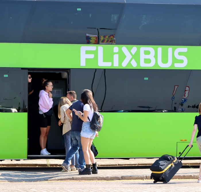 umgestürzter-fernbus-auf-a19-–-fragen-bleiben-offen