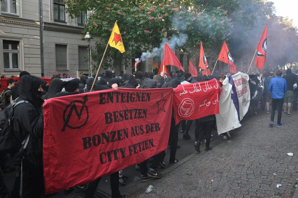 Ungarn plant Terror-Einstufung für Antifa