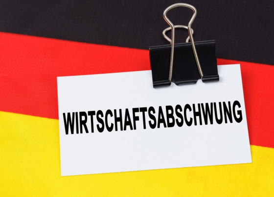 industrie-im-sturzflug-–-produktion-fällt-auf-tiefstand