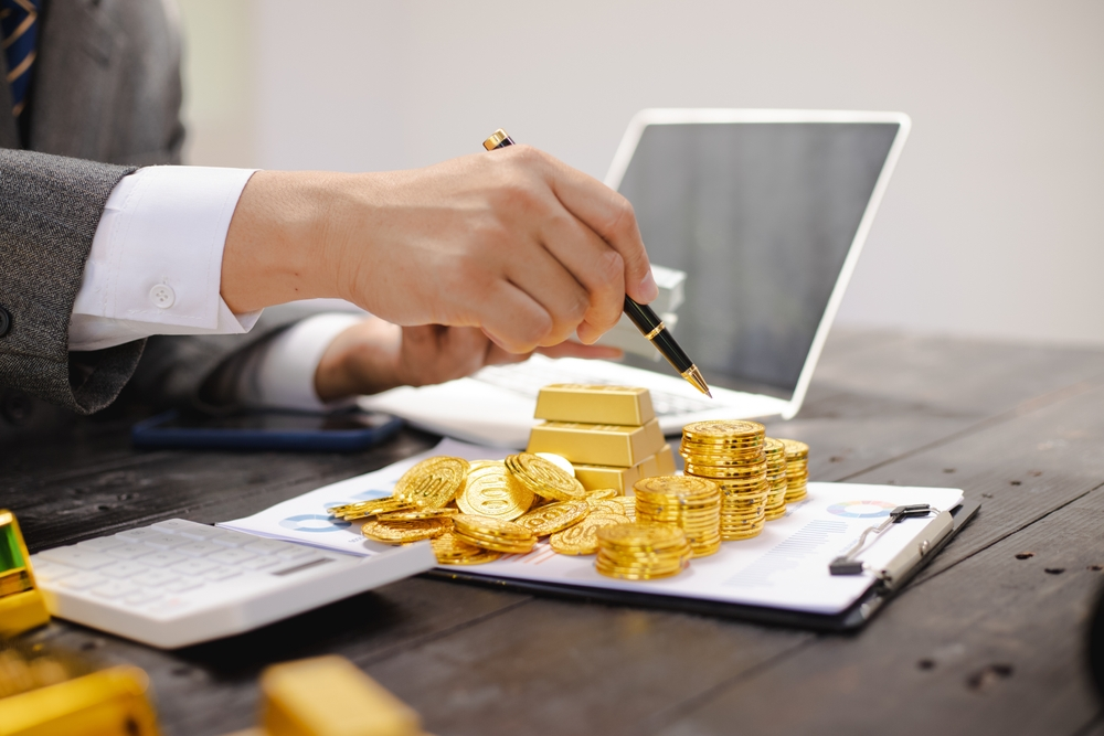 Gold stark gefragt, Ölpreise unter Druck