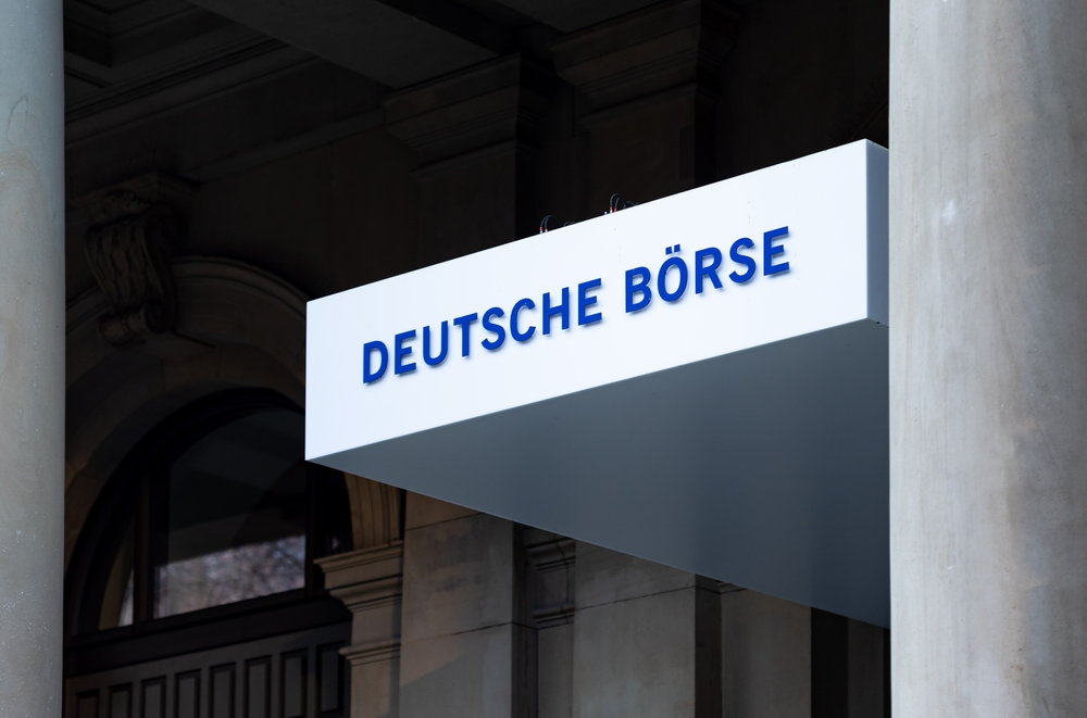 Dax verteidigt Rekordniveau trotz politischer Störfeuer