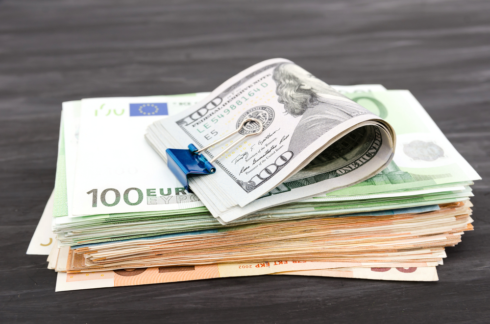 Dollar-Verlust beschleunigt Kapitalabfluss nach Europa