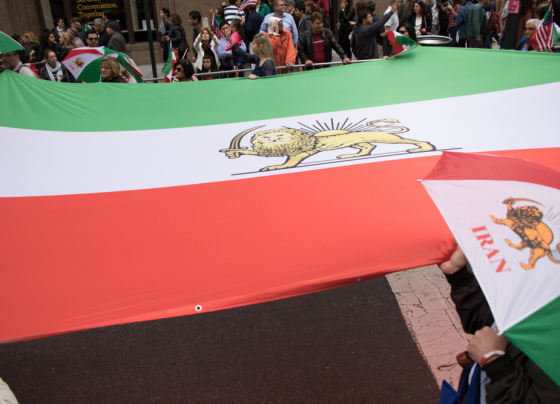 iran:-gewalt-eskaliert-–-berichte-über-tausende-todesopfer