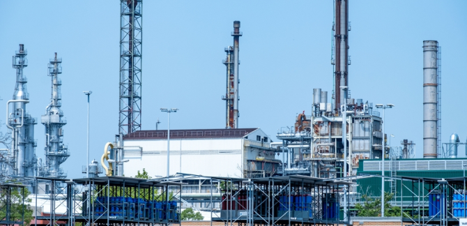 industrie-baut-124.000-jobs-ab-–-krise-vertieft-sich