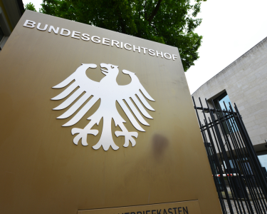 bgh-zieht-grenze-bei-klimaklagen-gegen-autobauer