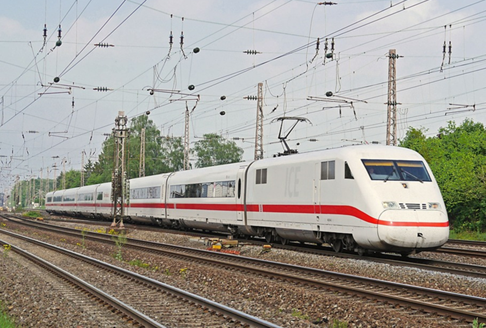 Bahn schreibt weiter tiefrote Zahlen