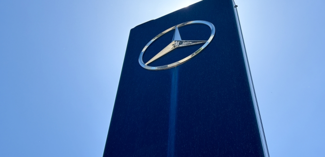 mercedes-baut-werk-in-ungarn-massiv-aus