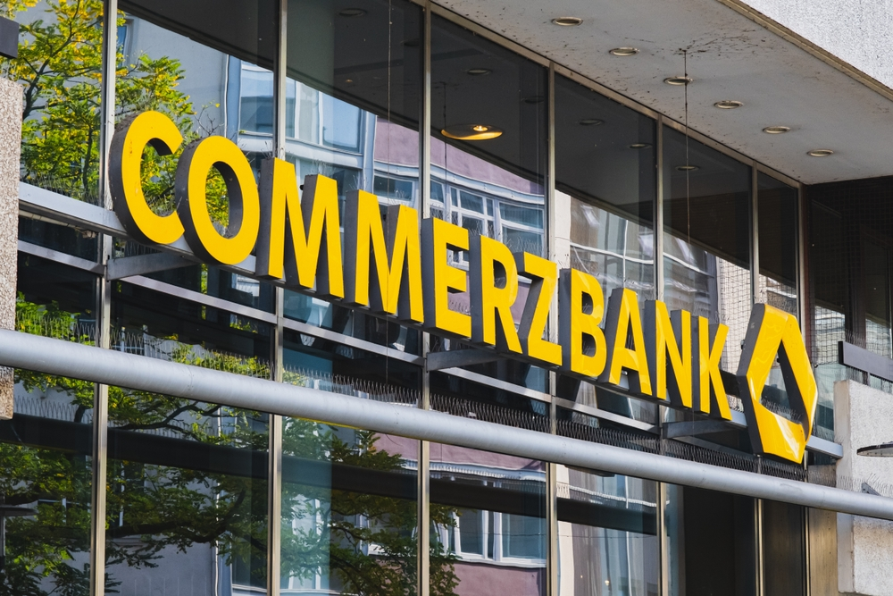 Unicredit erhöht den Druck auf die Commerzbank