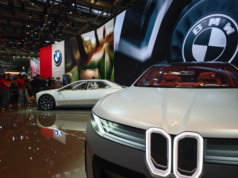 VW bleibt vorn, Tesla jagt die Konkurrenz