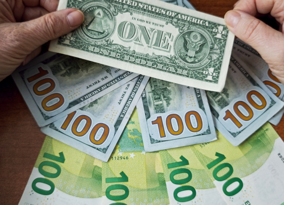 dollar-schock-trifft-euro,-gold-und-öl