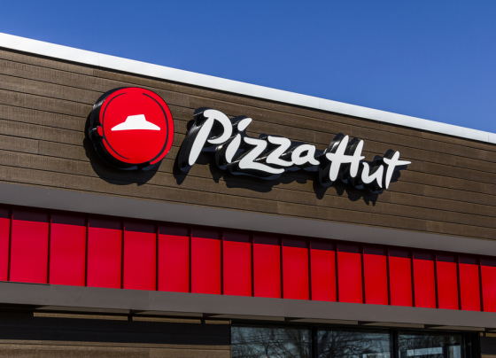 yum-stößt-pizza-hut-ab-und-räumt-sein-geschäft-radikal-auf