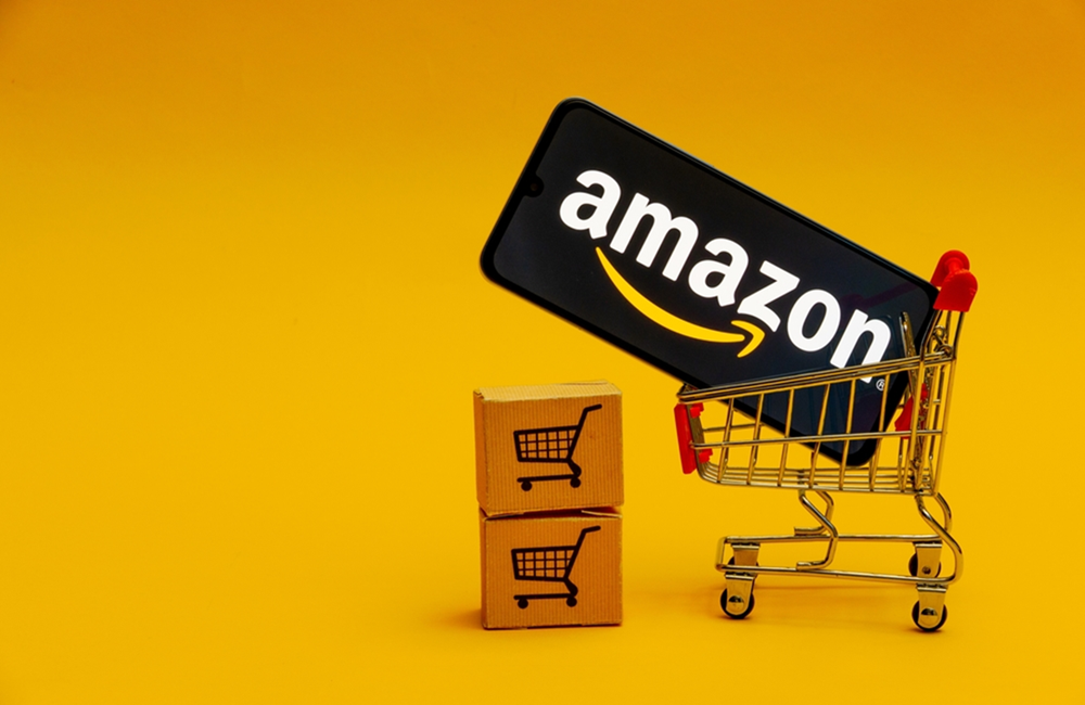 Amazon erhöht Löhne und bleibt in der Kritik