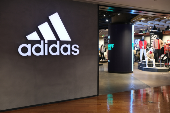 warum-die-adidas-aktie-so-stark-abstürzt